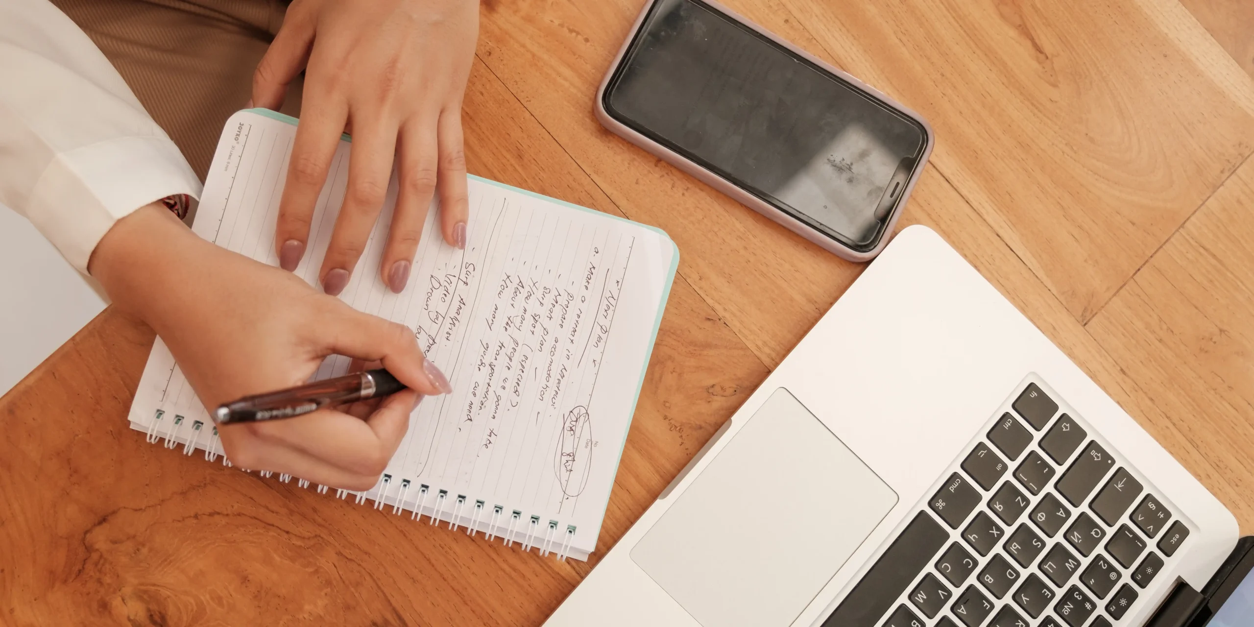 Rédaction du cahier des charges de site internet avec Signé Marion, communication éditoriale et digitale en Vendée